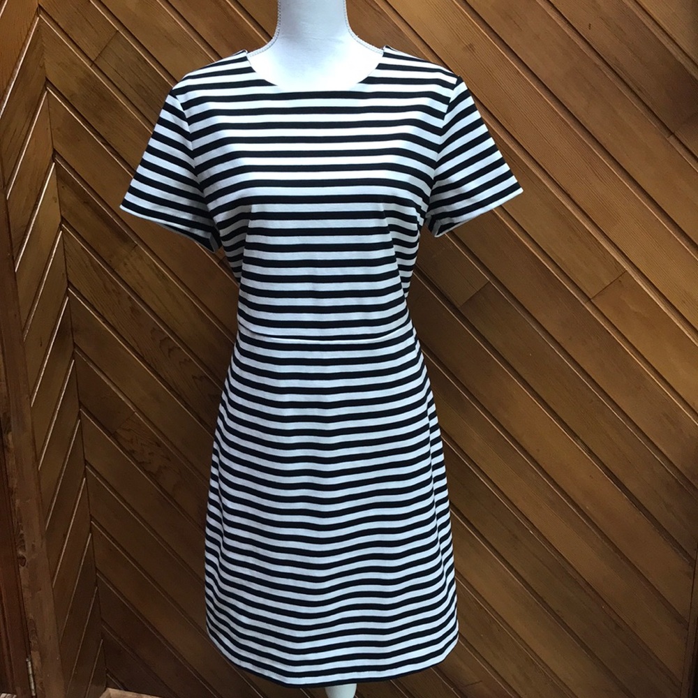 OLD NAVY short sleeved striped dress NEVER WORN